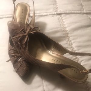 Karen Scott , Size 9 sling back taupe shoes